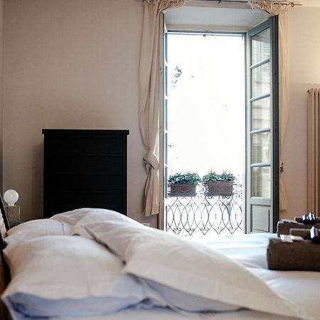 La Finestra Sul Duomo - The House Of Travelers Apartment Como Exterior foto