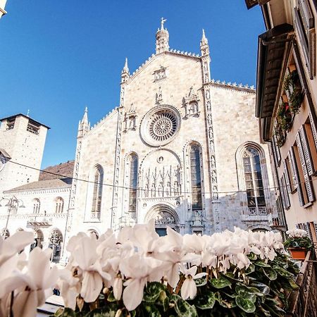 La Finestra Sul Duomo - The House Of Travelers Apartment Como Exterior foto