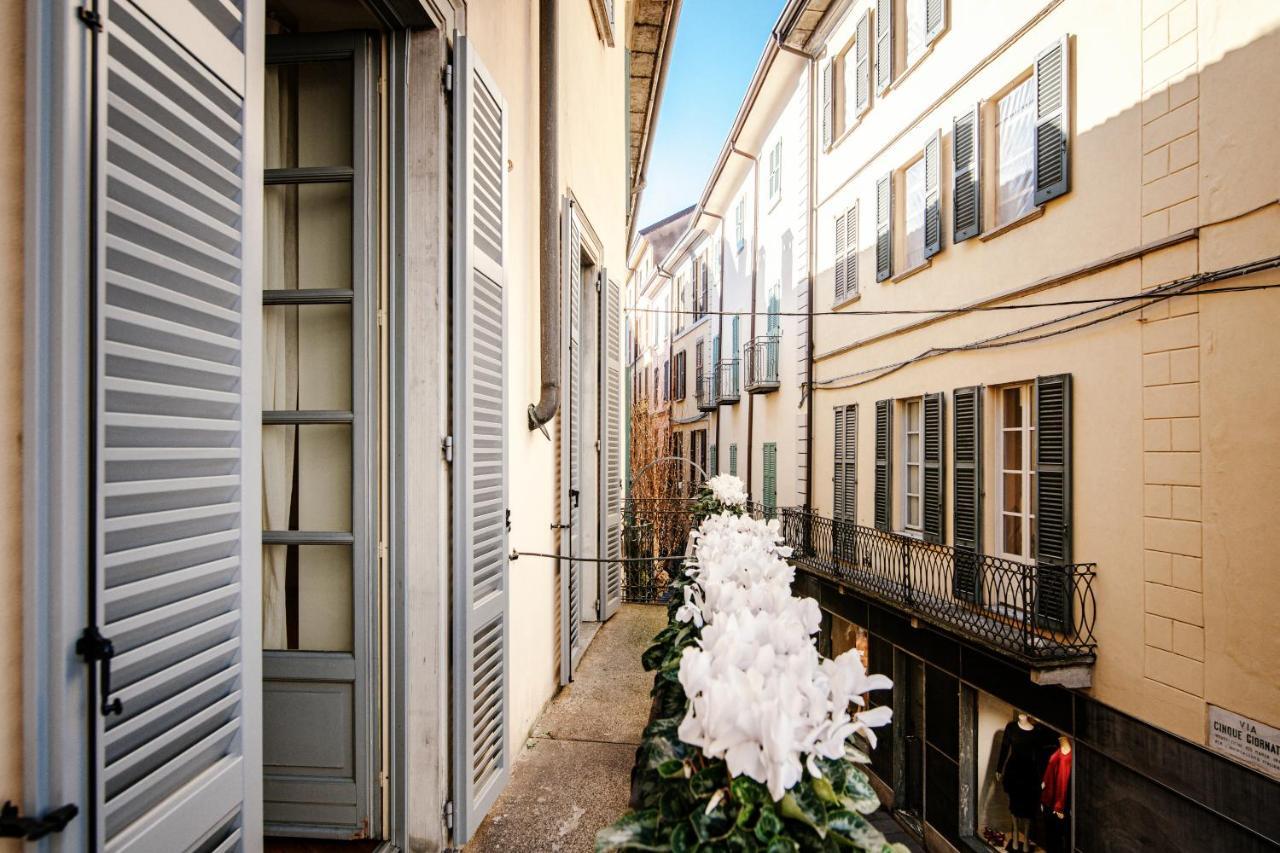 La Finestra Sul Duomo - The House Of Travelers Apartment Como Exterior foto