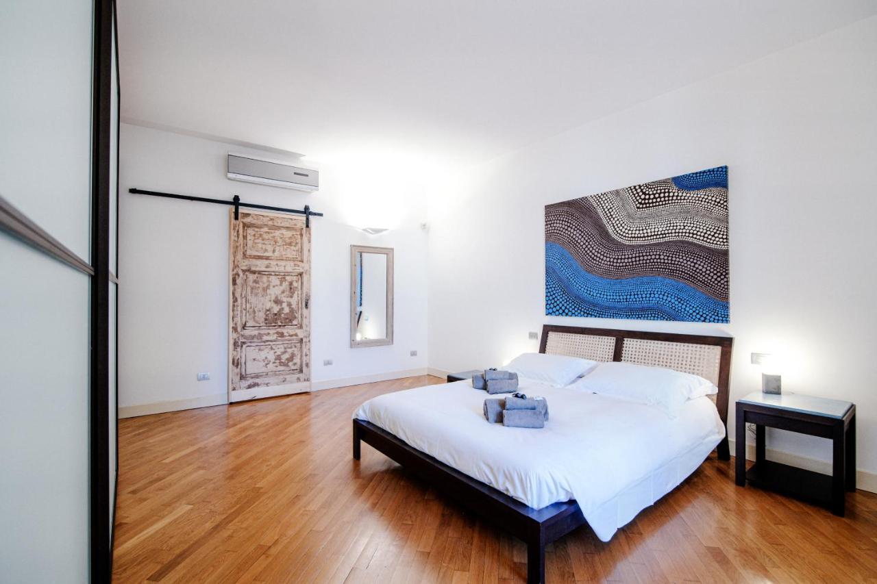 La Finestra Sul Duomo - The House Of Travelers Apartment Como Exterior foto