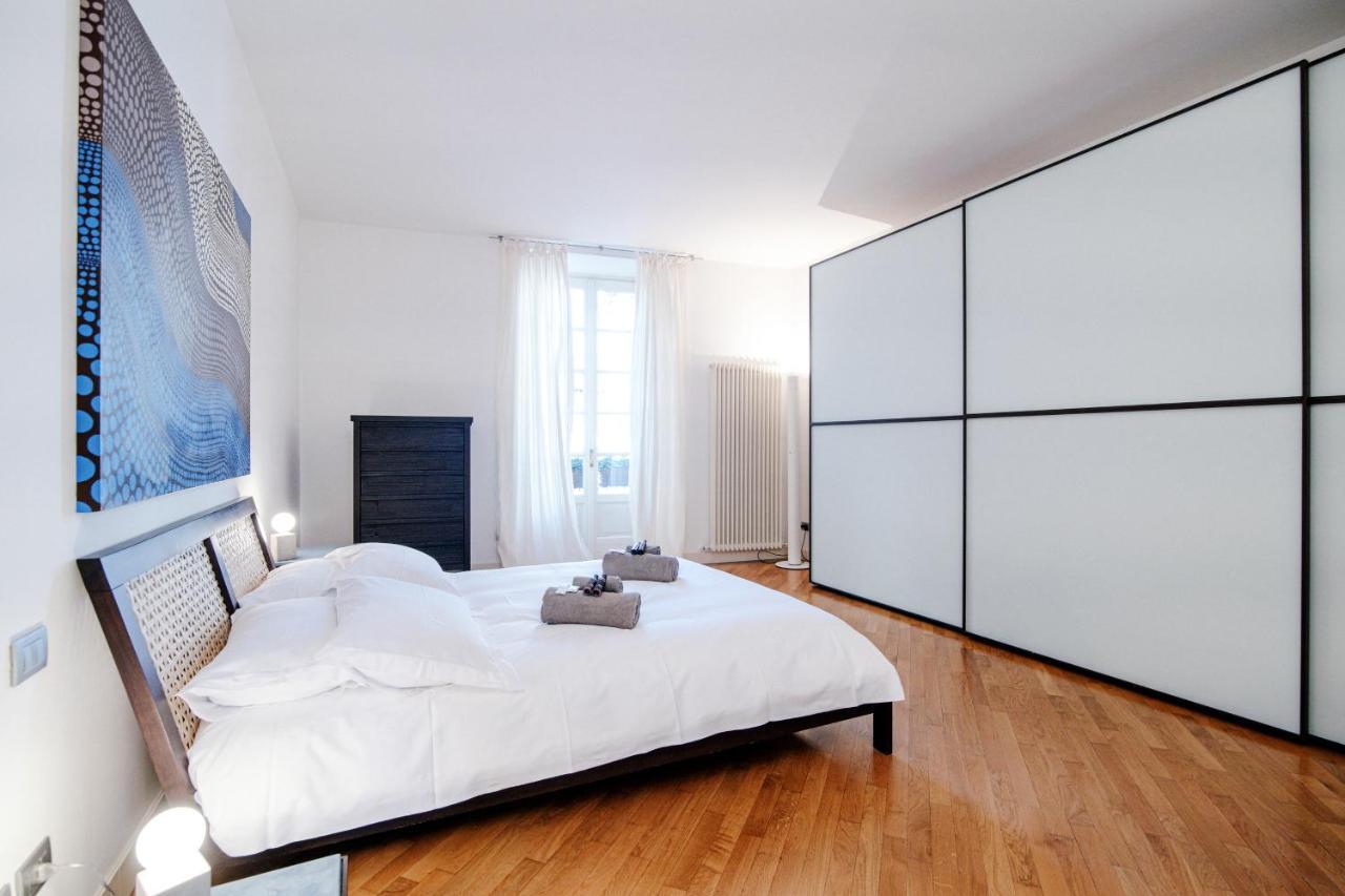 La Finestra Sul Duomo - The House Of Travelers Apartment Como Exterior foto