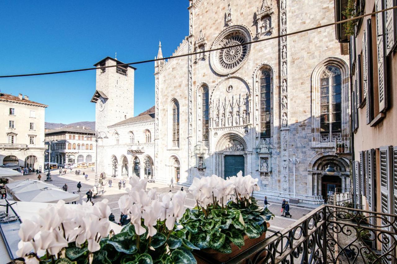 La Finestra Sul Duomo - The House Of Travelers Apartment Como Exterior foto