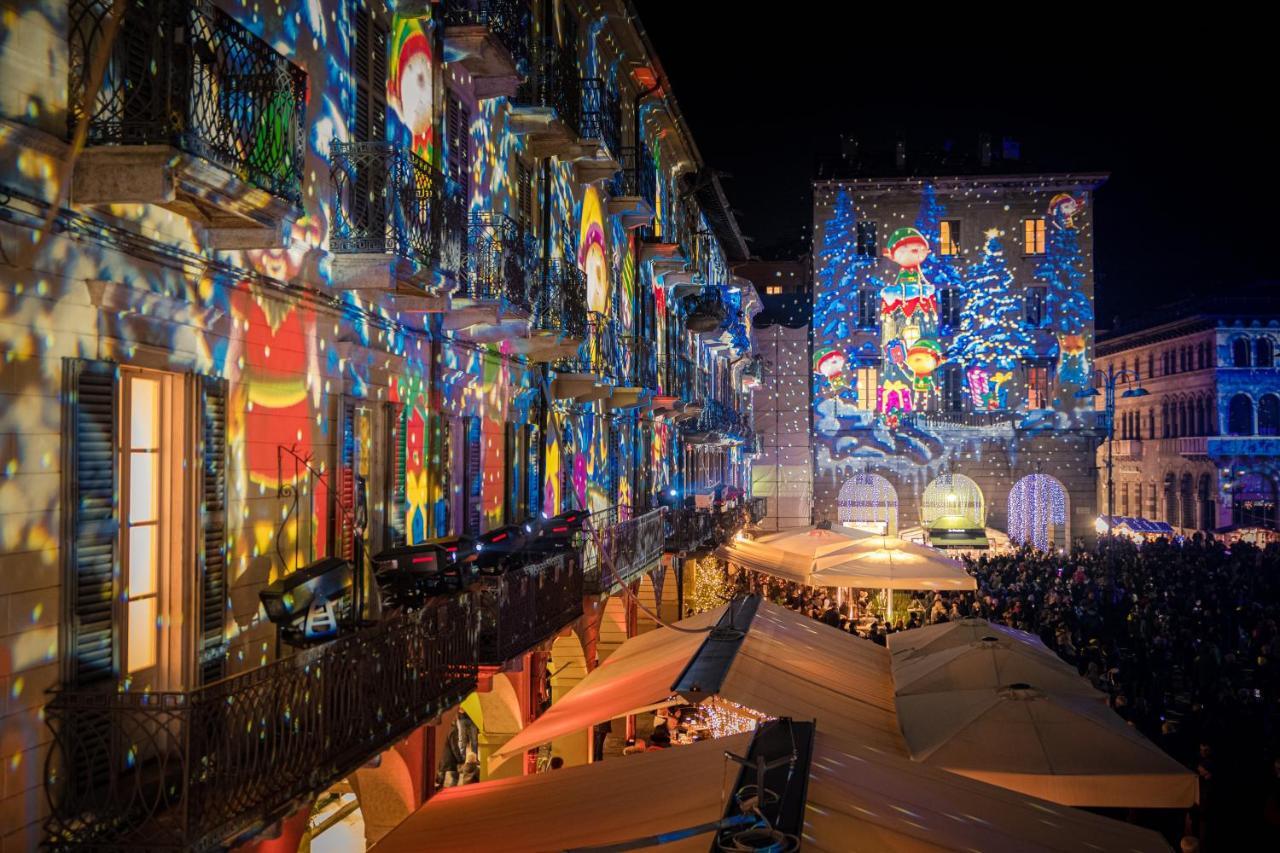 La Finestra Sul Duomo - The House Of Travelers Apartment Como Exterior foto