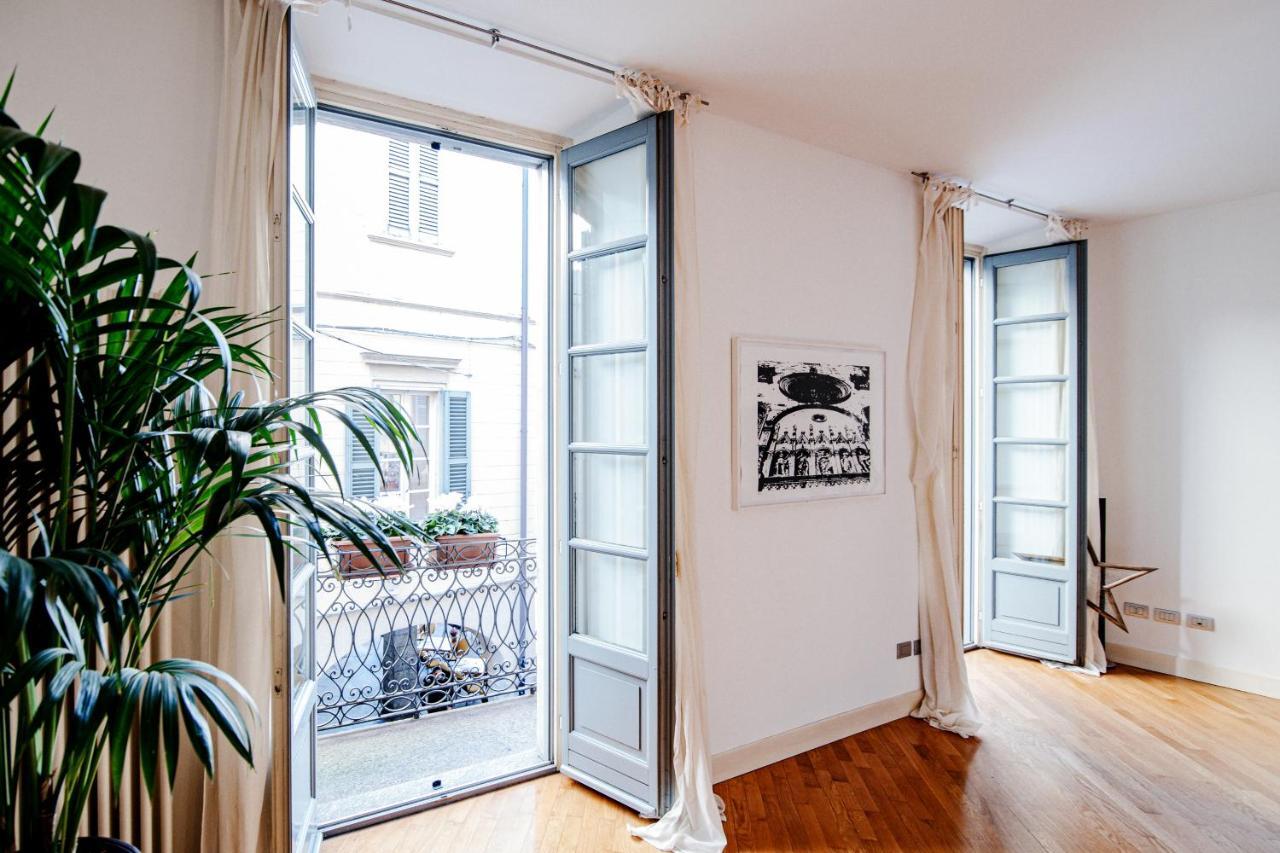 La Finestra Sul Duomo - The House Of Travelers Apartment Como Exterior foto