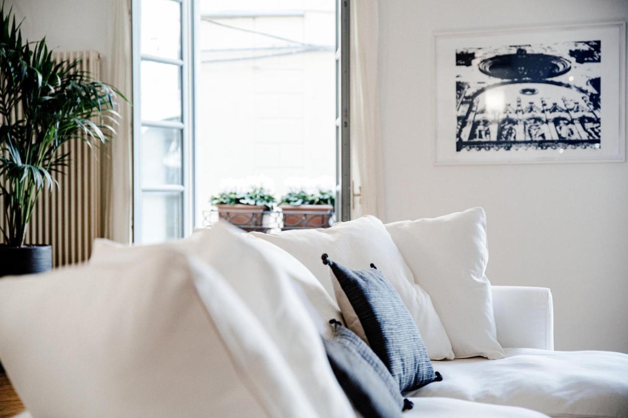 La Finestra Sul Duomo - The House Of Travelers Apartment Como Exterior foto