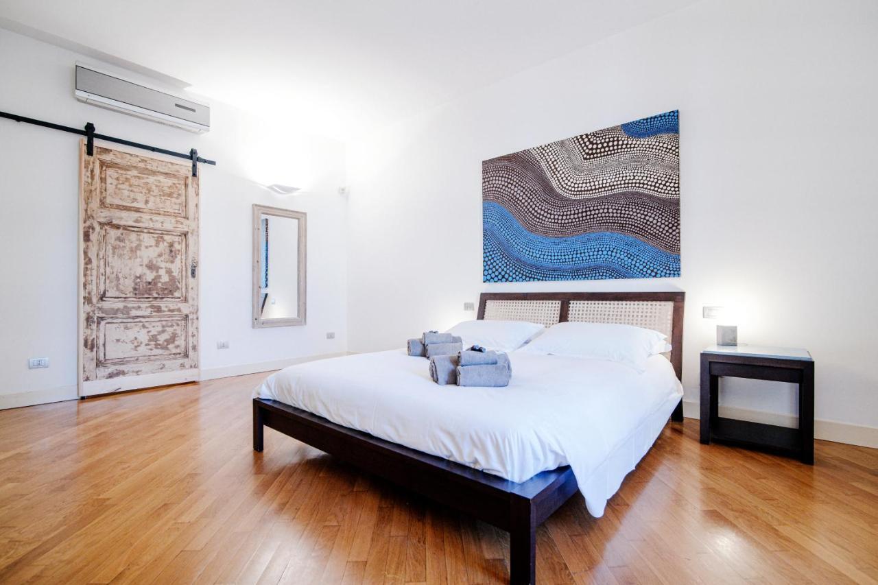 La Finestra Sul Duomo - The House Of Travelers Apartment Como Exterior foto